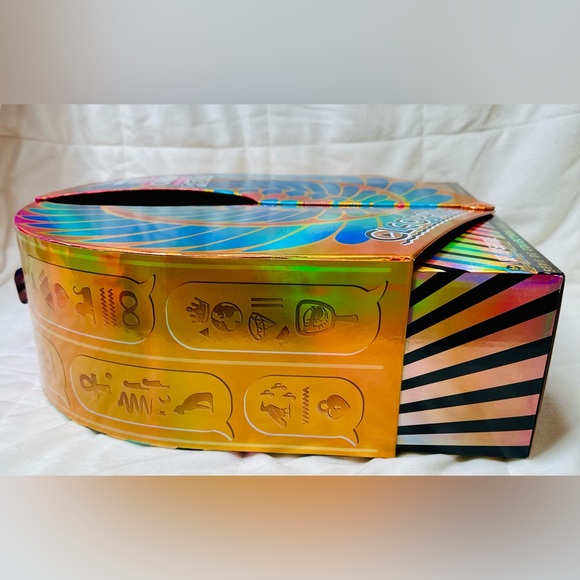 LOL Surprise! Limited Edition OMG Fierce Cleopatra Collector Edition Doll *NEW* - Picture 5 of 13